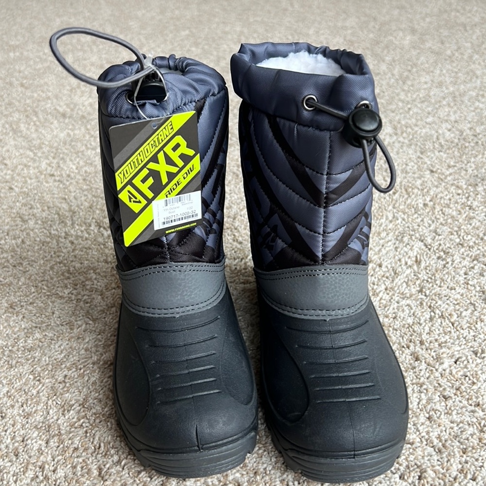 Kids FXR snow boots